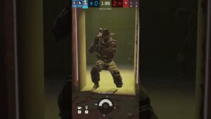 Baiting Someone INTRO AN ARUNI GATE! Rainbow Six Siege #Shorts