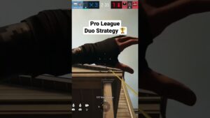 Best Duo Attack Strategy in R6 Siege 😵 #shorts #rainbowsixsiege