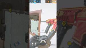 Carrying in Rainbow Six Seige #shorts #rainbowsixsiege #rainbowsix #rainbowsixsiegeclips #subscribe