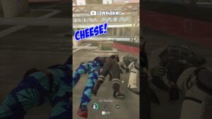 RAINBOW SIX SIEGE PHOTOBOMB (LITERALLY...) #shorts #rainbowsixsiege #tiktok #photobomb