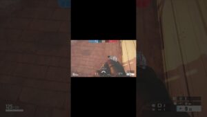 He was trying to repel down  too.#rainbowsixsiege 