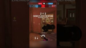 Defensive Genius @FUSE_Oni !! #rainbowsixsiege #rainbow #rainbowsixsiege #gaming #gamingvideos