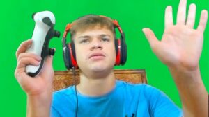 Jynxzi's First Time On Playstation...