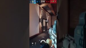 cuando somos 2v5 😎 rainbow six siege!!!