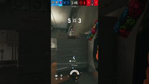 Gridlock isn’t that heavy ? Rainbow six siege #streamer #game #twitch #xbox #siege #r6s #gaming