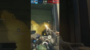 I don't know how I didn't see him #rainbowsixsiege #r6siege