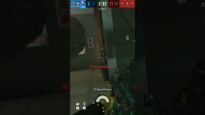 Sledge had no clue what just happened 😂 - Rainbow Six Seige #rainbowsixsiege #gaming #shorts #clips