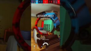 How to hold a post plant In rainbow six siege #rainbowsix #rainbow #game #r6s #streamer #twitch