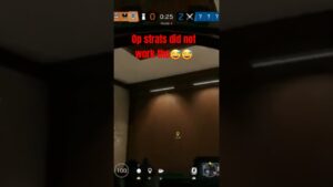 It was funny to try, tho! #rainbowsixsiege #gaming #r6ranked #funny #r6sranked #r6squad #gaming 😁