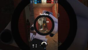 Ez 2 piece clutch #rainbowsixsiege #gaming #clips #subscribe