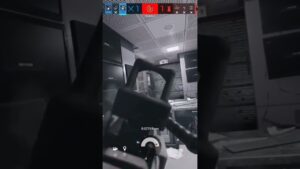 why would he peak that🤣#r6 #rainbowsixsiege #r6siege #siege #gaming #r6s #rainbowsix #xboxseriesx