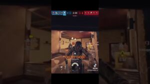 THEY WERE SUPPOSED TO HELP ME #rainbowsixsiege #r6siege #siege #gaming