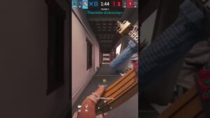 Where was he looking😭 #r6 #siege #r6siege #r6clips #rainbowsixsiege #siegeclips #shorts #yt