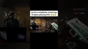 Jynxzi completely outplays Snapiyy #rainbowsixsiege #R6s #siege