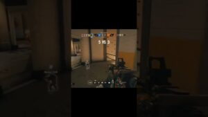 Rainbow Six Siege - Triple kill Ps4 #rainbowsixsiege #headshot #squadswipe