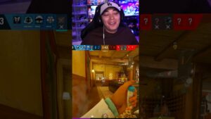 ME HIZO 💩 #r6 #6siege #siege #rainbow #rainbowsixsiege #xbox #ps5 #pc #gaming #raibowsix