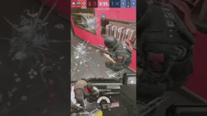 Some people be smoking to much nowadays #rainbowsixsiege #ps5 #r6siege #gaming #funny #rainbowsix