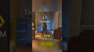 Why’s he done that!? 😭😂 #rainbowsixsiege #6siege #r6 #siege #rainbowsixsiegeclips #r6s #gaming #yt